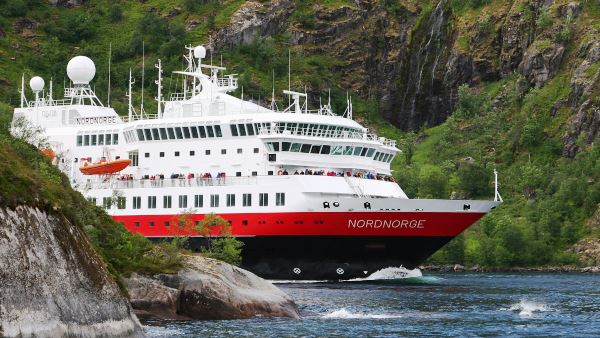 Nordkap Lofoten Norge hurtigruten trollfjorden Panter Rejser